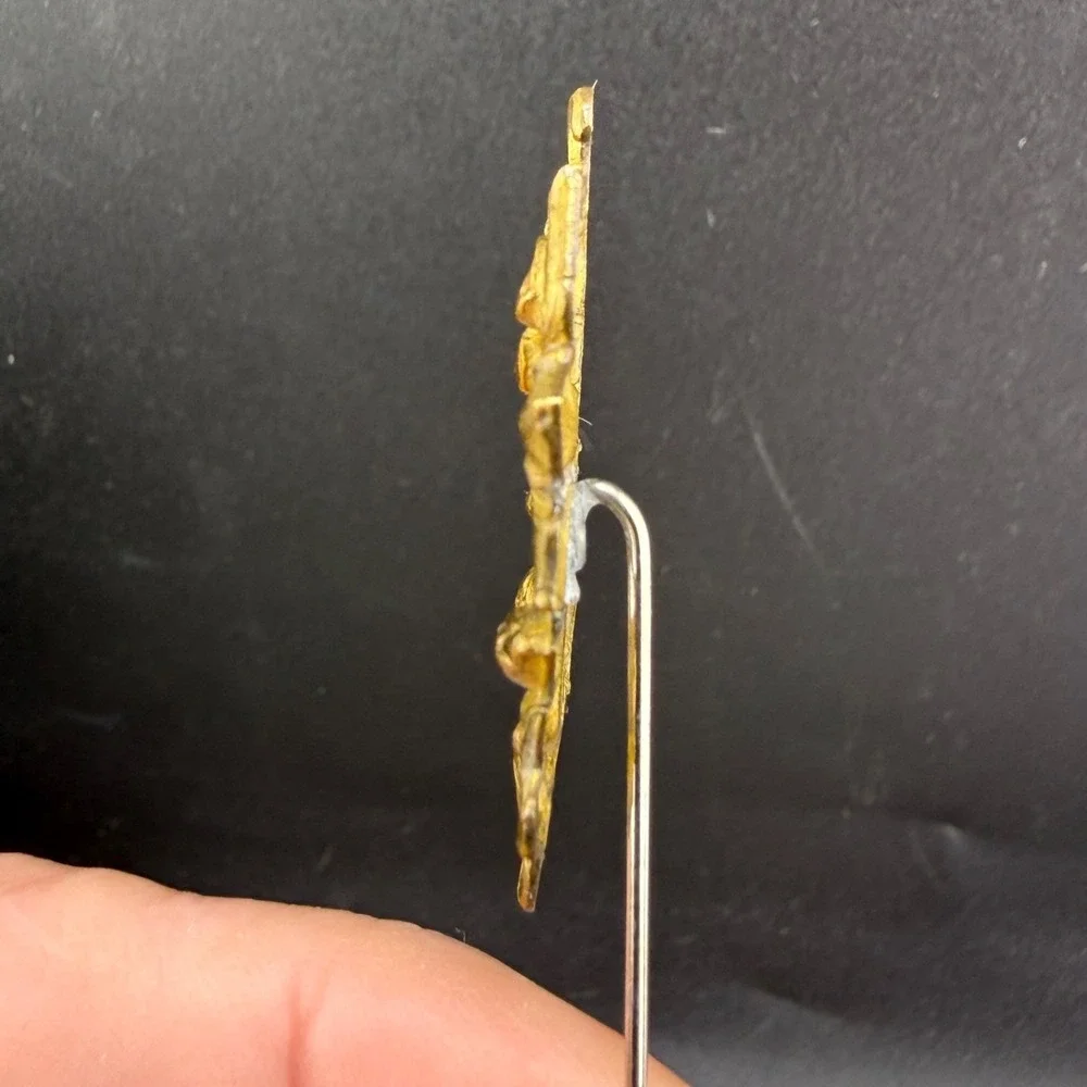 Vintage Leaf Stick Pin Vines Gold Tone